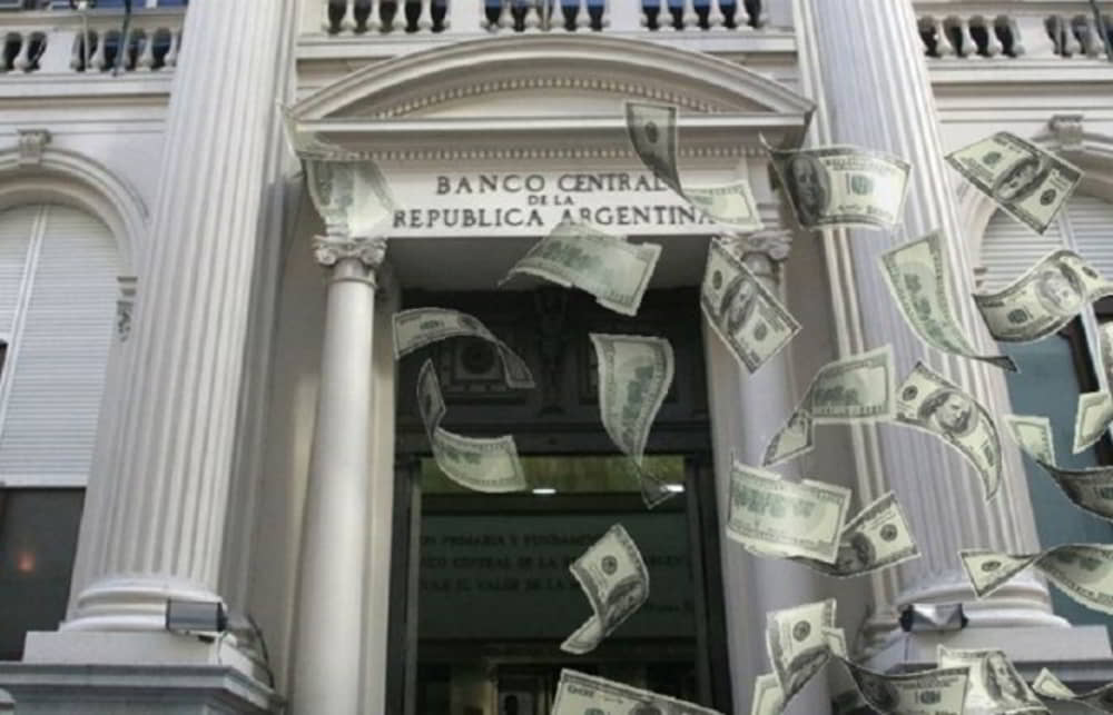 BCRA Intensifica su Intervencion Mientras Rofex Refleja Expectativas de Devaluacion • El Conejo de Wall Street