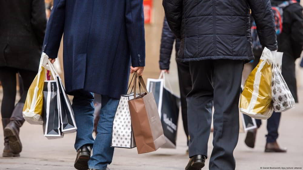 Confianza del consumidor europeo muestra senales de deterioro mientras la Eurozona reduce su deficit fiscal • El Conejo de Wall Street