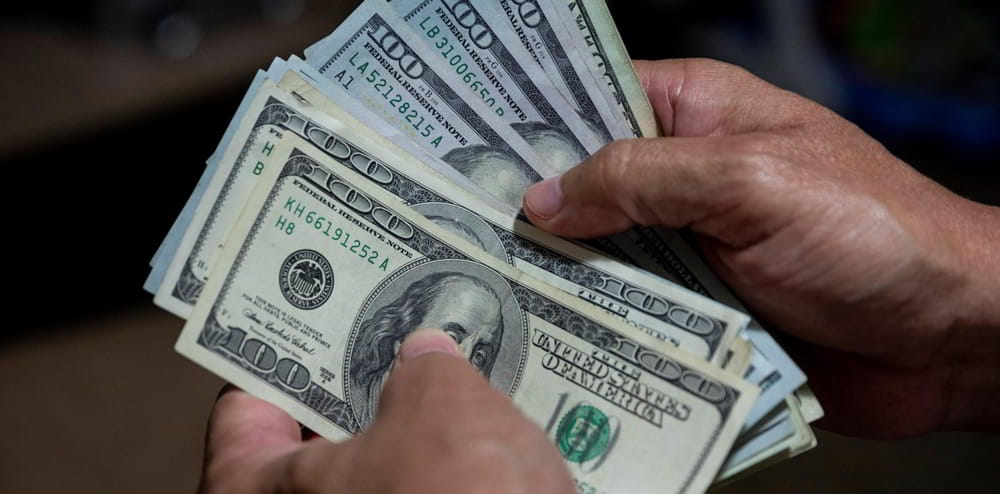 El dolar MEP y el CCL marcan tendencia en el mercado cambiario • El Conejo de Wall Street