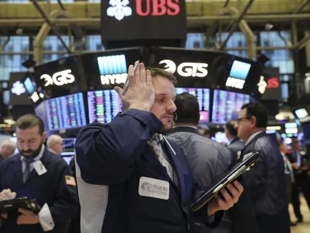 Wall Street arranca con leves bajas tras datos mixtos de empleo en EE.UU • El Conejo de Wall Street