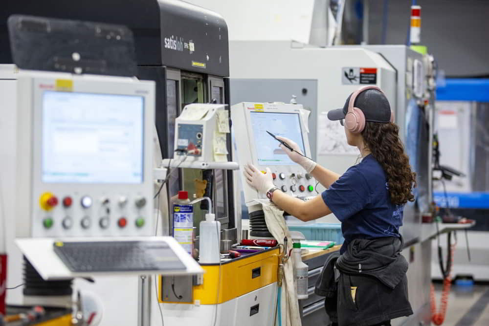 Informe ADP Muestra Significativa Desaceleracion en la Creacion de Empleo Privado de Estados Unidos Durante Abril • El Conejo de Wall Street