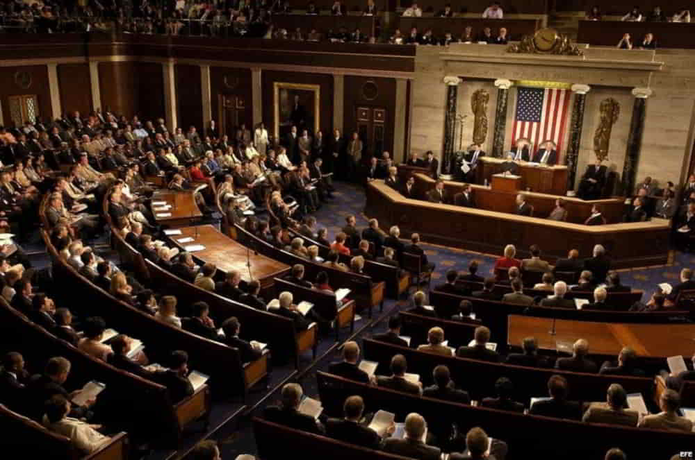 Oficina de Presupuesto del Congreso Estima Costo de USD 4.000 Millones por Nuevo Paquete Impositivo • El Conejo de Wall Street