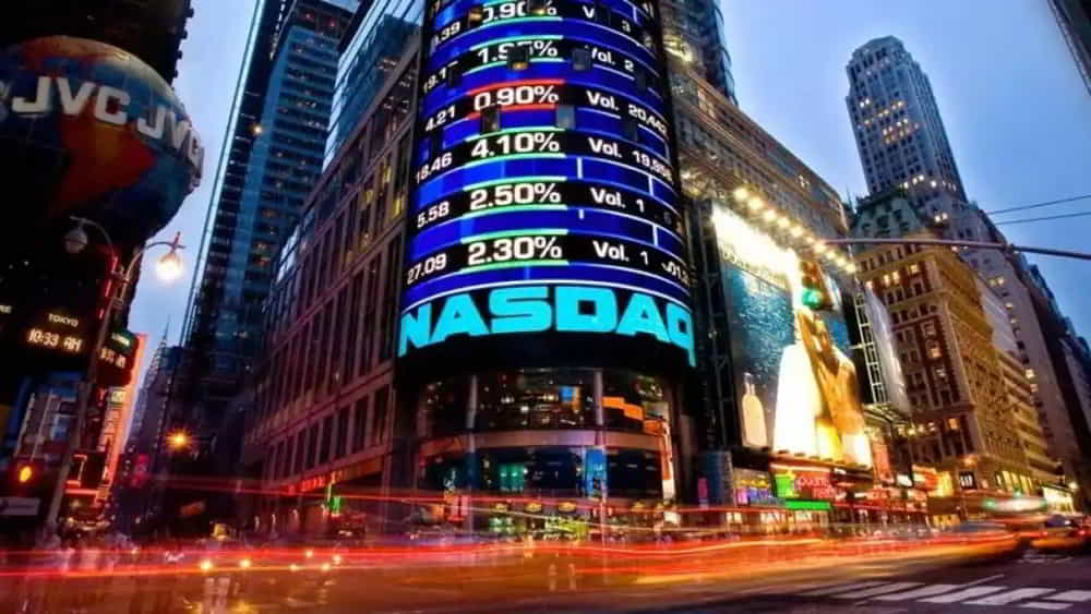 Wall Street Alcanza Nuevos Maximos Impulsado por Tecnologicas y Posibles Reducciones Arancelarias • El Conejo de Wall Street
