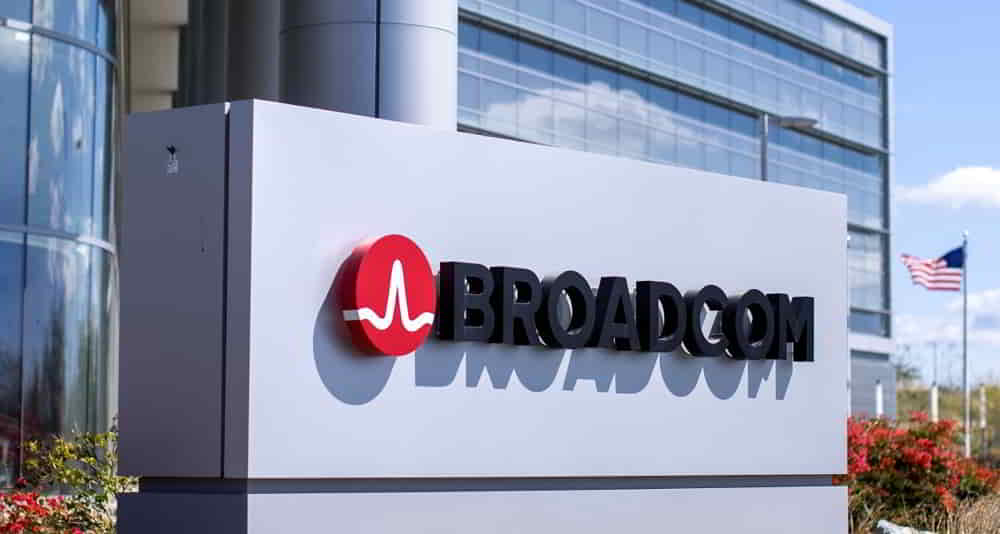 Broadcom Supera Expectativas con Liderazgo en Chips de IA Personalizados • El Conejo de Wall Street