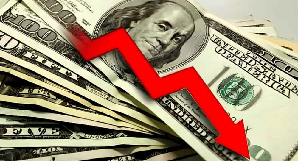 Dolar Continua Debilitandose ante Dudas sobre Independencia de la Reserva Federal • El Conejo de Wall Street