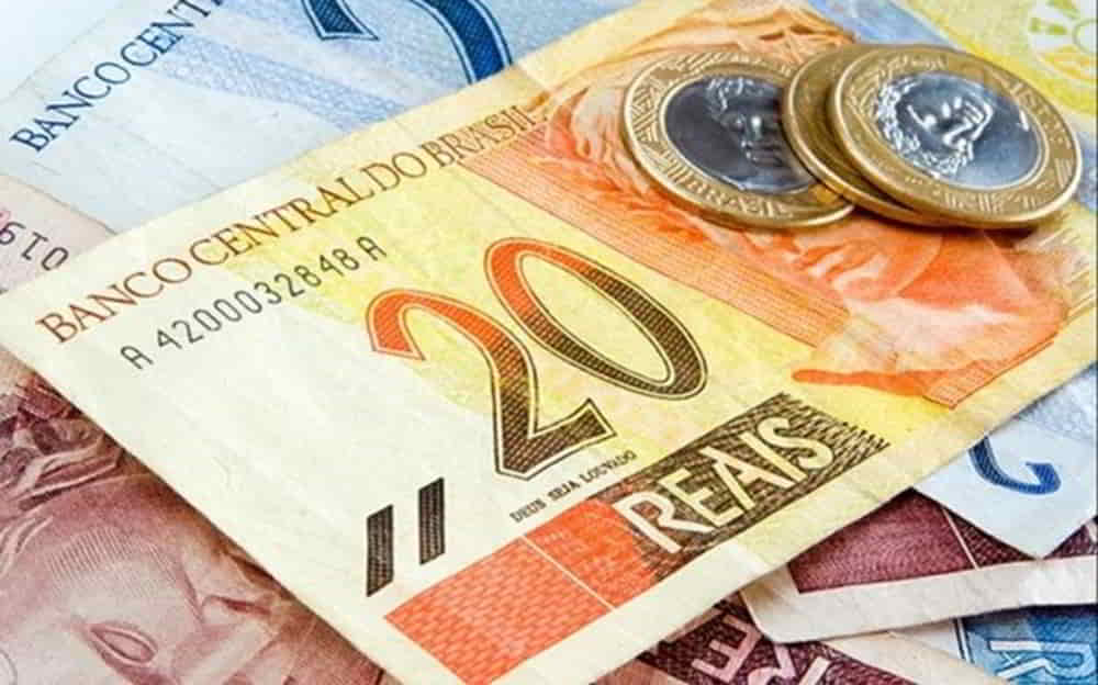 Economia Brasilena Registra Crecimiento Superior al Esperado en Abril • El Conejo de Wall Street