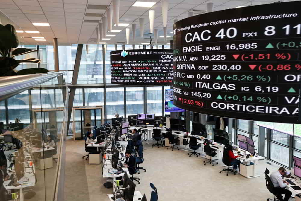 Mercados Estadounidenses Consolidan Ganancias con Tecnologicas Liderando • El Conejo de Wall Street