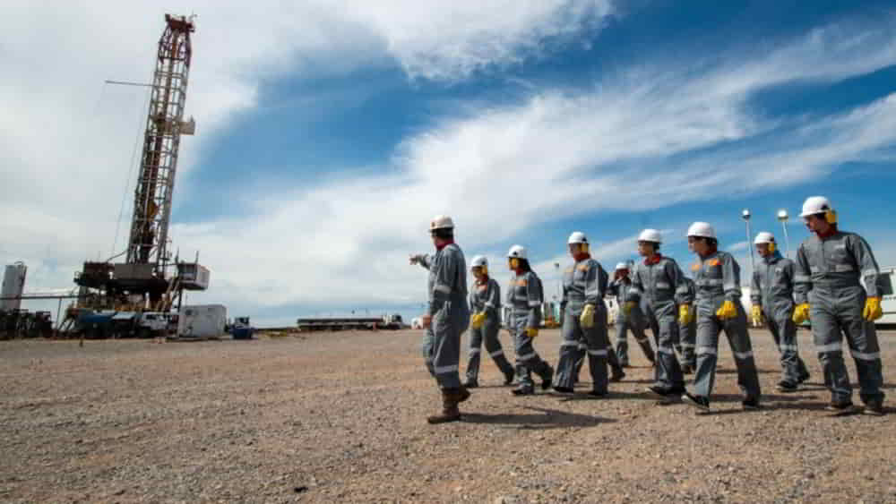 Pan American Energy Anuncia Construccion del Gasoducto Mas Grande del Pais • El Conejo de Wall Street