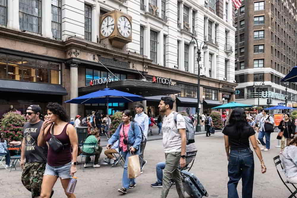 Ventas Minoristas de Estados Unidos Registran Mayor Caida en Cuatro Meses • El Conejo de Wall Street