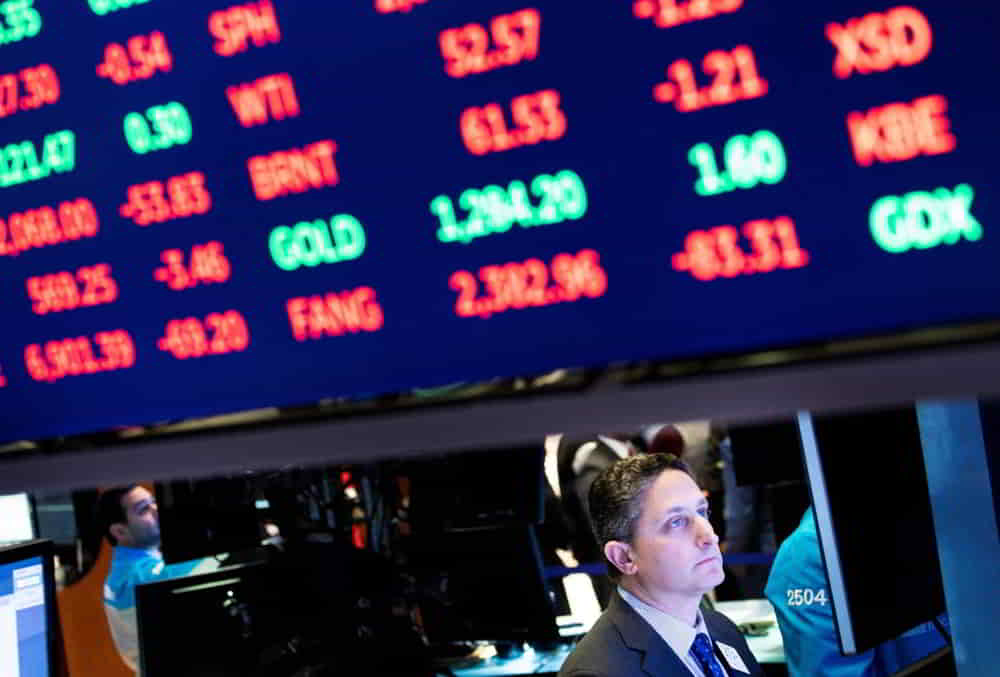 Wall Street Cierra en Baja Arrastrado por Caida de Tesla y Tensiones Politicas • El Conejo de Wall Street