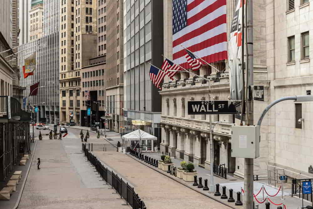 Indices Estadounidenses Alcanzan Nuevos Maximos Durante Semana Reducida por Feriado • El Conejo de Wall Street