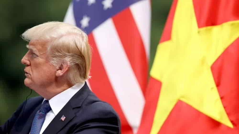 Trump Cierra Acuerdo Arancelario con Vietnam Antes del Plazo Limite • El Conejo de Wall Street