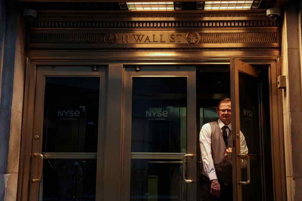 Wall Street se Prepara para una Semana Clave con Resultados de Gigantes Tecnologicos • El Conejo de Wall Street