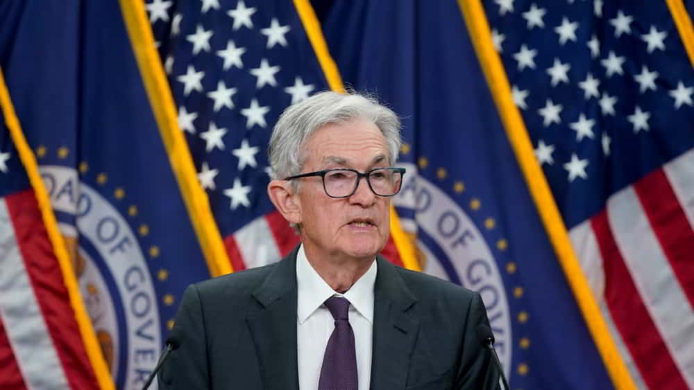 Jerome Powell Destaca Riesgos Laborales sobre Inflacionarios en Jackson Hole • El Conejo de Wall Street