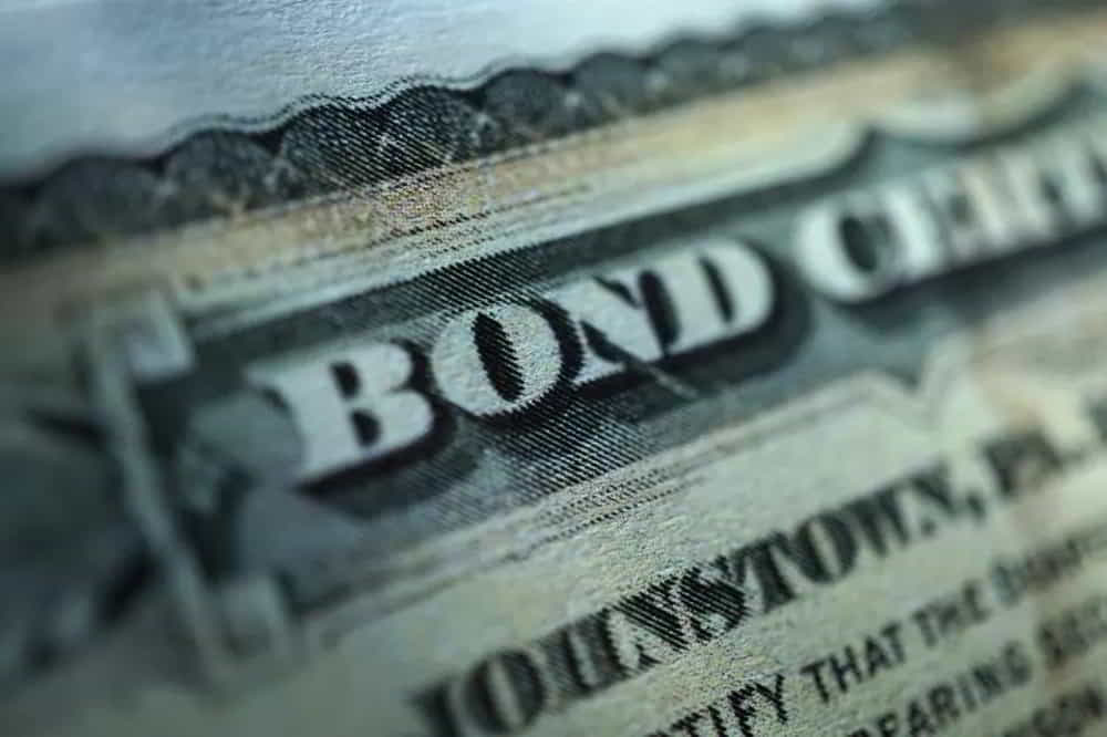 Subasta de Bonos del Tesoro a 10 Anos y Discursos de la Fed Marcan la Agenda • El Conejo de Wall Street