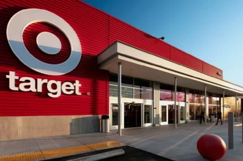 Target Presenta Resultados Mixtos y Anuncia Nuevo CEO en Contexto Desafiante para el Retail • El Conejo de Wall Street