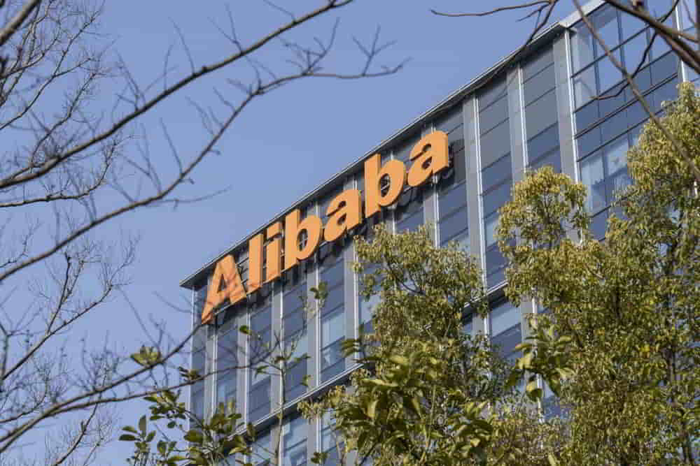 Acciones de Inteligencia Artificial Registran Bajas Relevantes Pese a Mayor Inversion de Alibaba • El Conejo de Wall Street