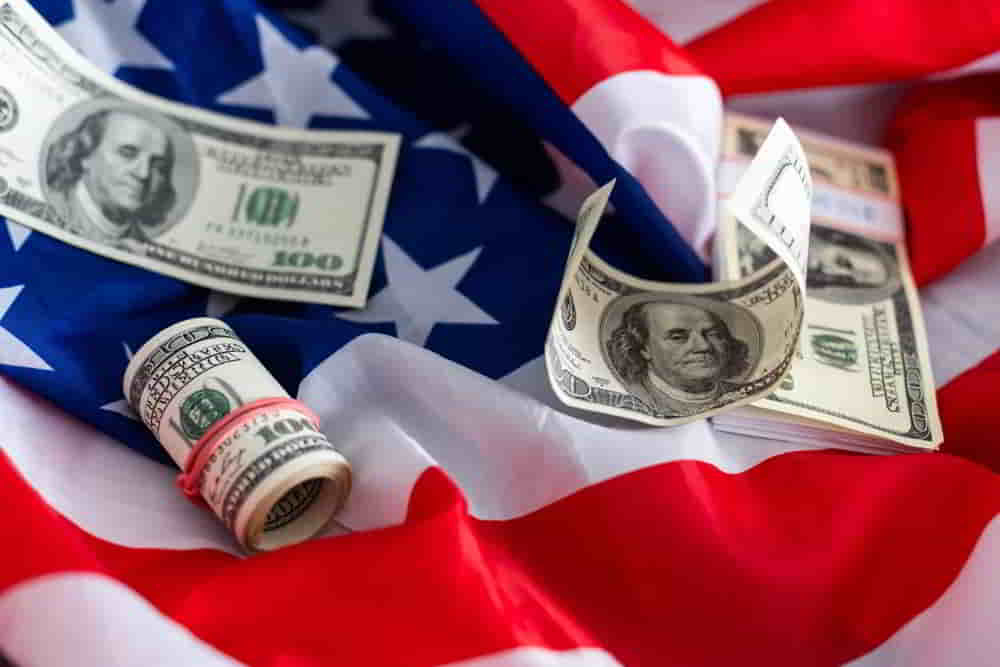 Economia Estadounidense Supera Expectativas con Crecimiento del 38 • El Conejo de Wall Street