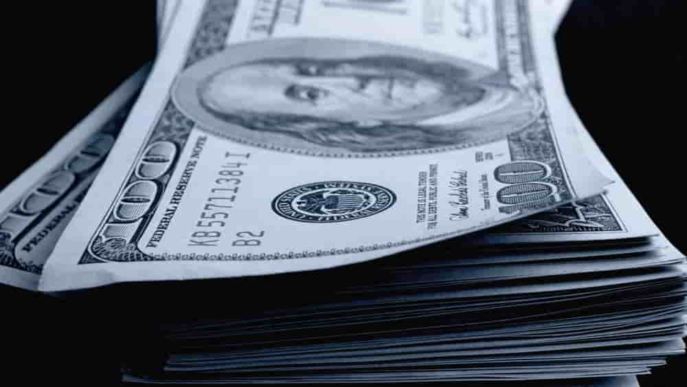 Futuros de dolar escalan con expectativa de devaluacion mensual del 5 • El Conejo de Wall Street
