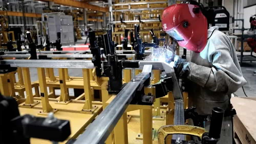 Industria Manufacturera Interrumpe Tendencia Positiva con Contraccion del 11 Interanual • El Conejo de Wall Street