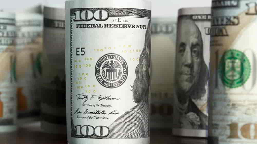 Dólar Oficial Cae 0,7% a $1.479 mientras CCL y MEP Retroceden Más de 3% Dolar Oficial Cae 07 a 1.479 mientras CCL y MEP Retroceden Mas de 3 • El Conejo de Wall Street