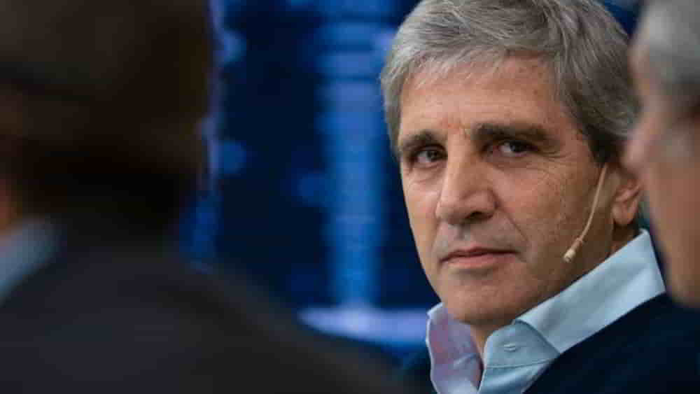 Dolar Oficial en 1.430 Tesoro Argentino Vende US320 Millones para Mantener Estabilidad Cambiaria • El Conejo de Wall Street