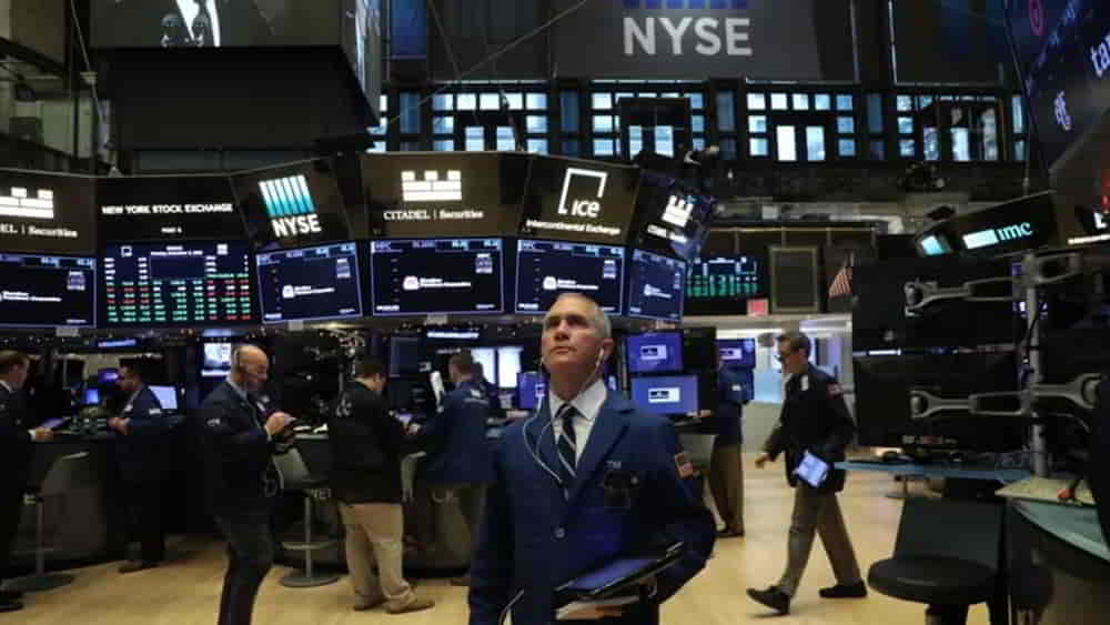 Wall Street Cierra en Rojo con el Nasdaq Cayendo 0,9% por Débiles Resultados del Sector Tecnológico El Merval Sube 09 Impulsado por el Sector Bancario Mientras las Acciones Argentinas en Wall Street Avanzan 1 • El Conejo de Wall Street