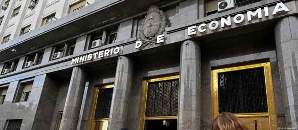 El Sector Público Nacional registró superávit fiscal de $517.672 millones en octubre El Sector Publico Nacional registro superavit fiscal de 517.672 millones en octubre • El Conejo de Wall Street