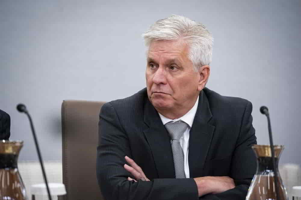 Reserva Federal Christopher Waller defiende recorte de 25 puntos basicos en diciembre • El Conejo de Wall Street