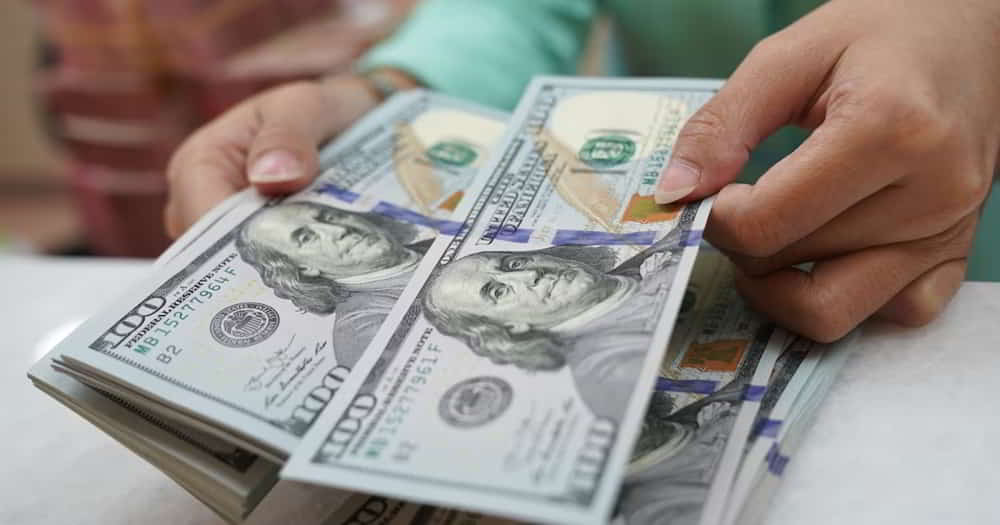 Tipo de cambio oficial argentino cae 01 mientras dolares financieros avanzan y reservas suben USD 156 millones &bull; El Conejo de Wall Street