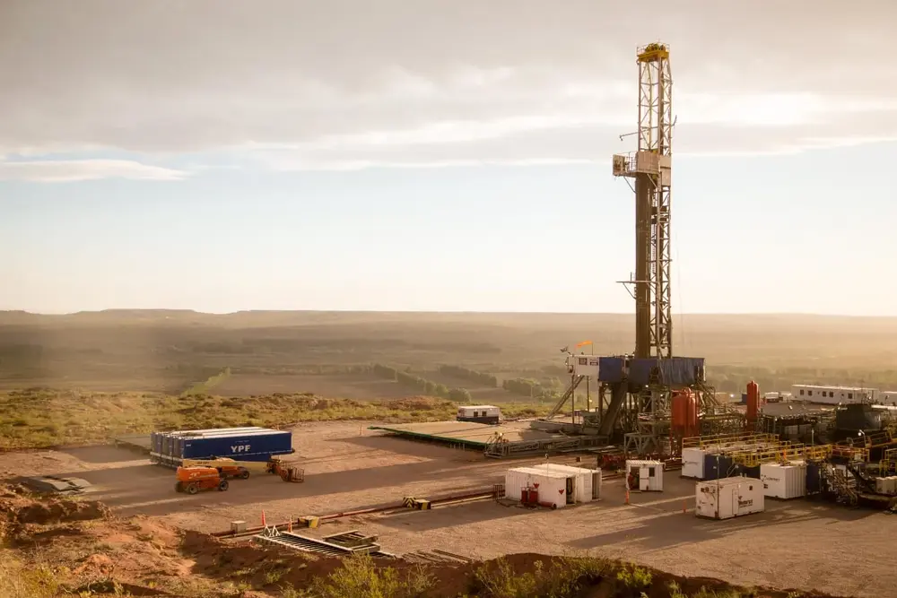 YPF Consolida Dominio Operativo en Vaca Muerta con Cuatro de los Cinco Yacimientos mas Productivos &bull; El Conejo de Wall Street