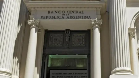 BCRA registra la mayor intervencion compradora en el mercado cambiario desde marzo &bull; El Conejo de Wall Street