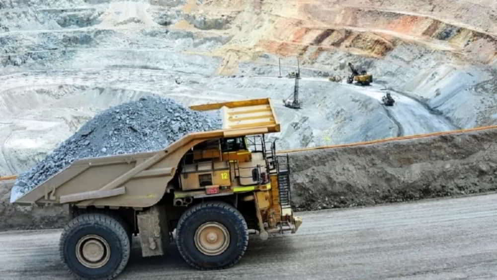 Exportaciones mineras argentinas alcanzan record historico en 2025 &bull; El Conejo de Wall Street