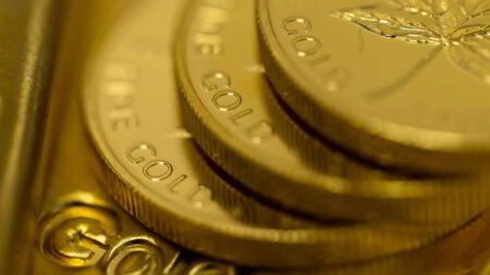 Rendimientos del Tesoro estadounidense retroceden mientras activos refugio ganan terreno &bull; El Conejo de Wall Street