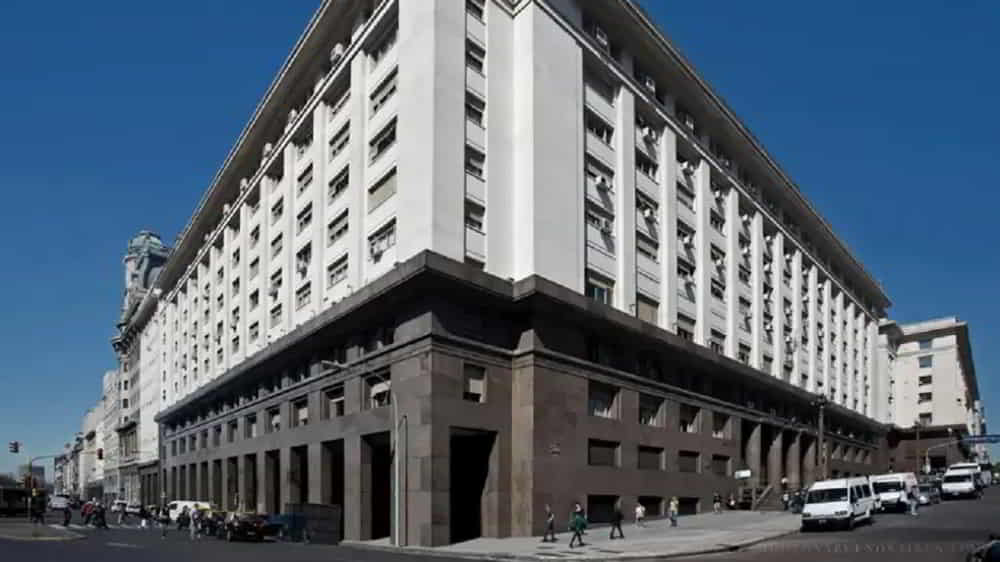 El Sector Publico Nacional registro superavit primario en febrero pero sin ingresos extraordinarios el resultado se reduce significativamente &bull; El Conejo de Wall Street