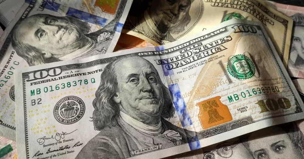 El dolar oficial sube 13 hasta 1.417 pesos y el BCRA compra 54 millones en el mercado de cambios &bull; El Conejo de Wall Street