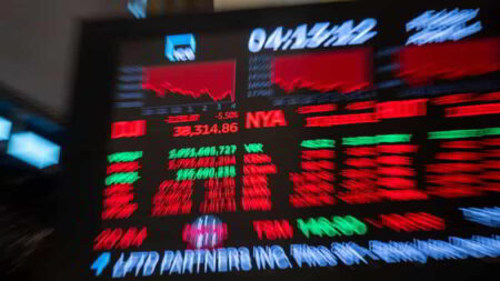 Los ADRs Argentinos Cierran con Predominio de Bajas mientras Telecom y Galicia Sostienen el Panel &bull; El Conejo de Wall Street