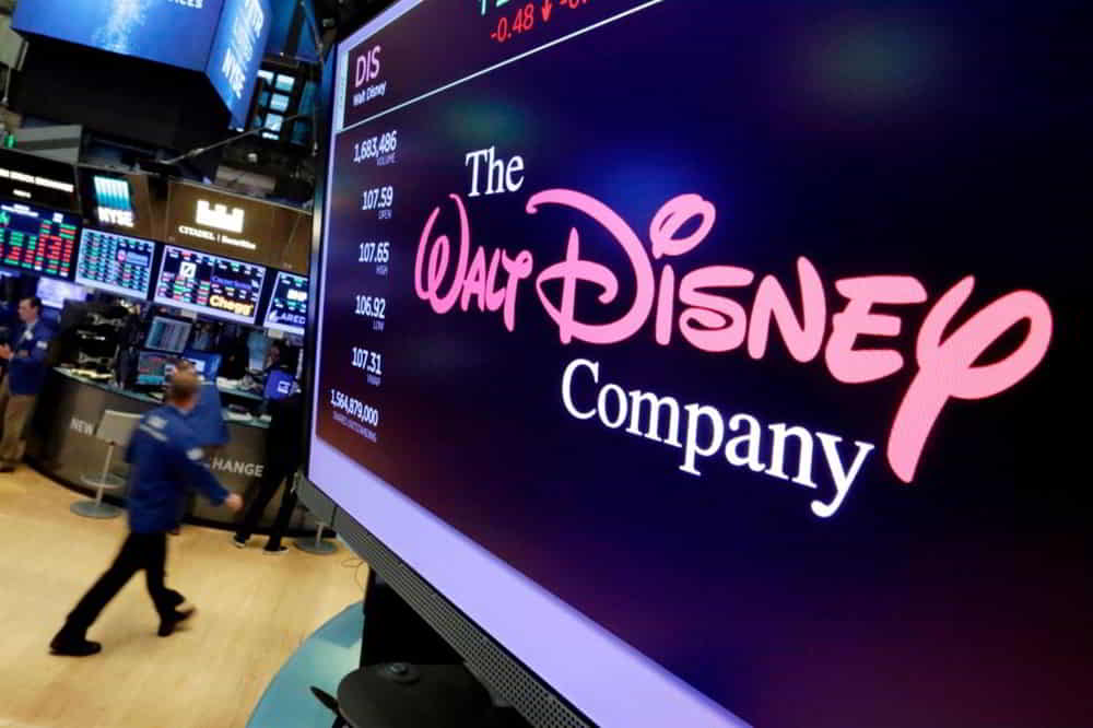 Disney reporta resultados solidos y lanza un masivo programa de recompra de acciones &bull; El Conejo de Wall Street