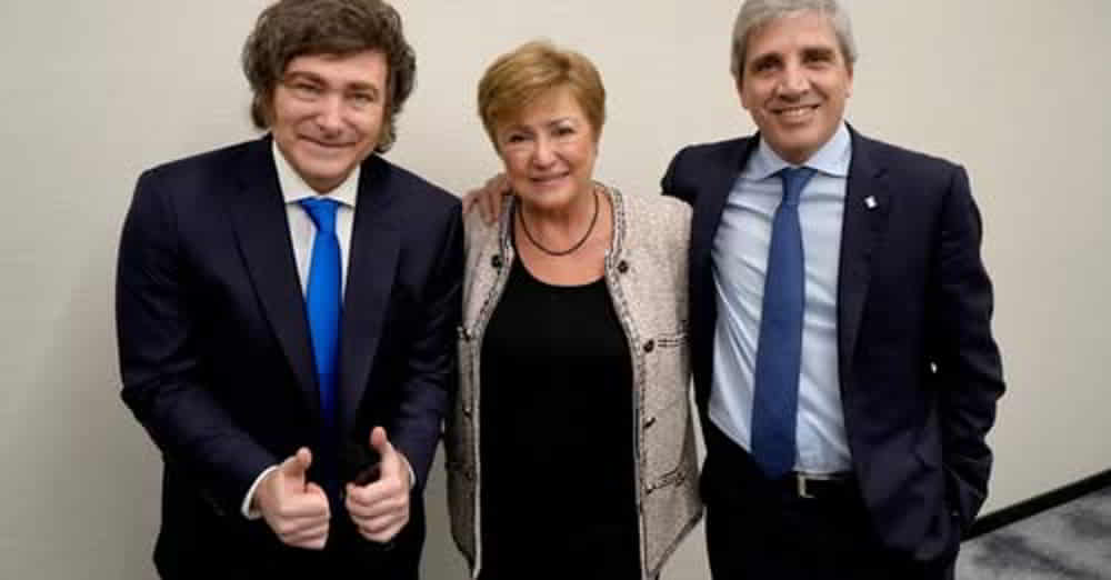 El FMI Aprobó la Segunda Revisión del Acuerdo con Argentina y Habilitó un Desembolso de Cerca de 1.000 Millones de Dólares El FMI Aprobo la Segunda Revision del Acuerdo con Argentina y Habilito un Desembolso de Cerca de 1.000 Millones de Dolares • El Conejo de Wall Street