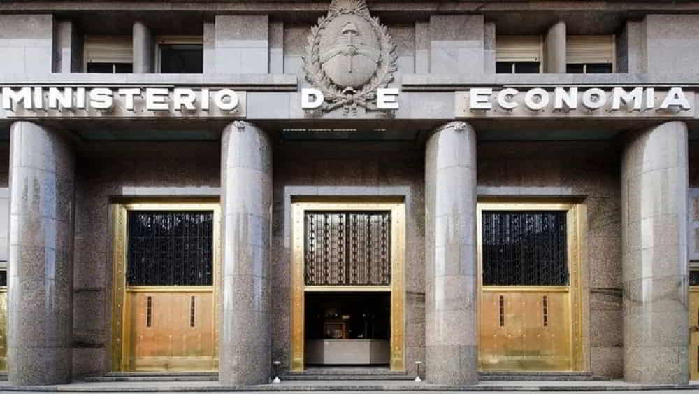 El Tesoro logra un rollover del 110 en la licitacion y el BCRA registra compras record del mes por US185 millones &bull; El Conejo de Wall Street