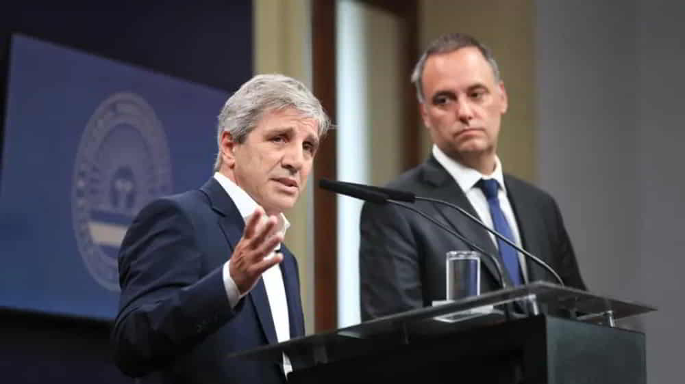 Argentina registra superavit fiscal de 478.613 millones en mayo &bull; El Conejo de Wall Street