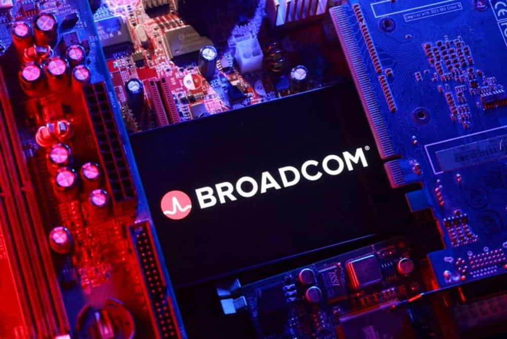 Broadcom Supera Estimaciones de Ingresos pero su Guia de Chips de IA Decepciona al Mercado &bull; El Conejo de Wall Street