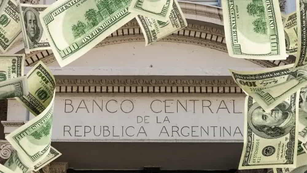 El BCRA Acumula USD 230 Millones en Compras en la Semana mientras el Dólar Oficial Modera su Avance tras el Salto del Día Anterior El BCRA Acumula USD 230 Millones en Compras en la Semana mientras el Dolar Oficial Modera su Avance tras el Salto del Dia Anterior • El Conejo de Wall Street
