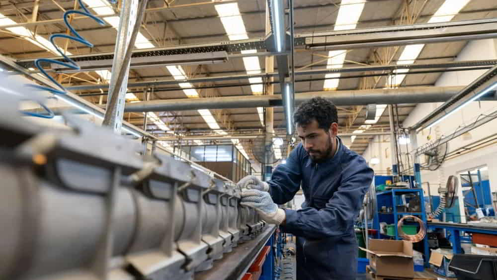 Gobierno flexibiliza regimen de importacion de lineas de produccion usadas &bull; El Conejo de Wall Street