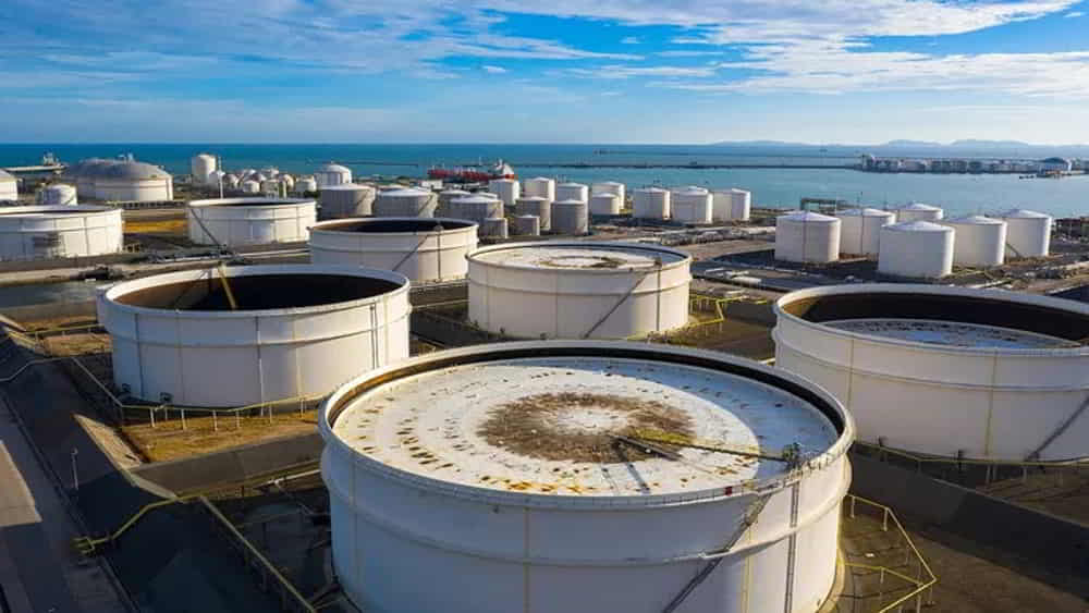 Mercados globales buscan estabilizarse entre el alza del petroleo tasas elevadas y dudas sobre valuaciones en IA &bull; El Conejo de Wall Street