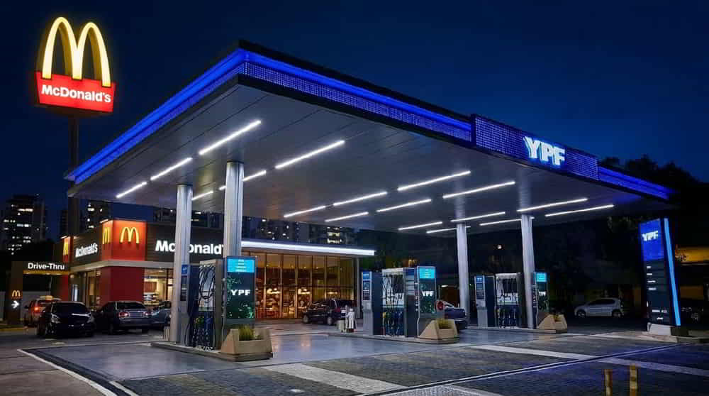 YPF amplía propuesta comercial con operación de McDonald’s en estaciones de servicio YPF amplia propuesta comercial con operacion de McDonalds en estaciones de servicio • El Conejo de Wall Street