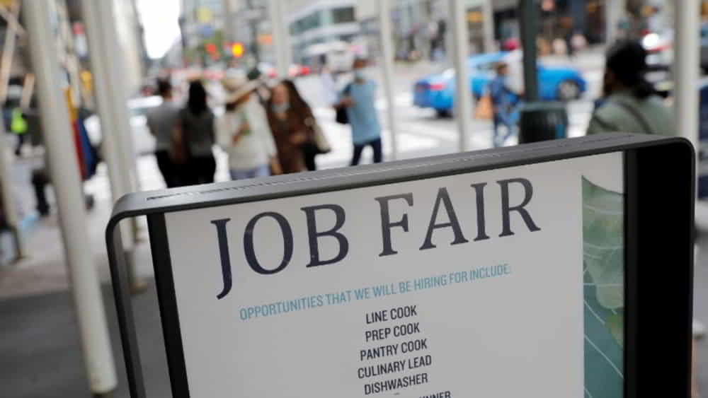 Las vacantes laborales en Estados Unidos alcanzaron su nivel mas alto en dos anos segun el informe JOLTS &bull; El Conejo de Wall Street
