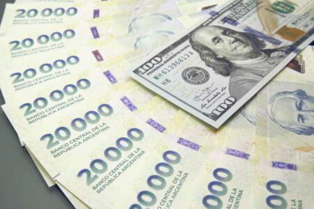 Tesoro Amplia Licitacion de Deuda con Nuevo Bono AO29 y Canasta en Pesos &bull; El Conejo de Wall Street